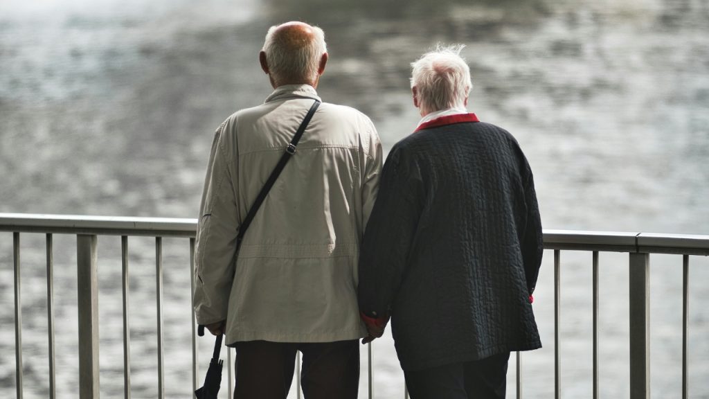 Erste Anzeichen Alzheimer erkennen
